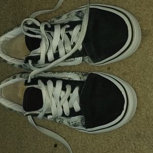 Vans girls shoes 2.5